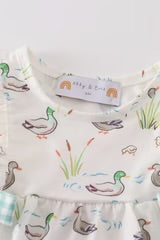 Abby & Evie
SAGE MALLARD FLORAL BUBBLE