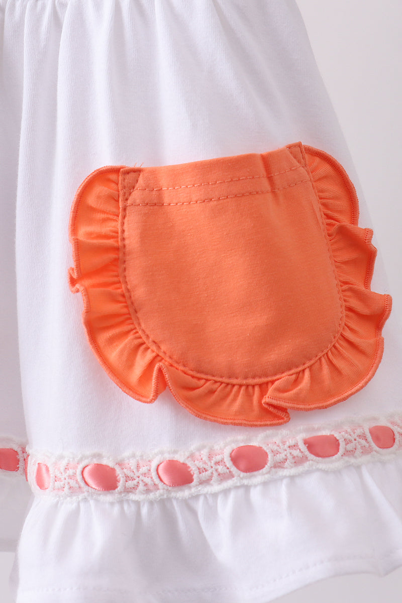 Abby & Evie Premium
SAGE STRAWBERRY EMBROIDERY RUFFLE BLOOMER SET